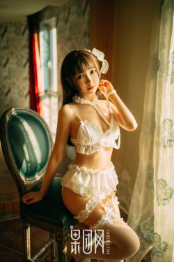 夏目雅子
